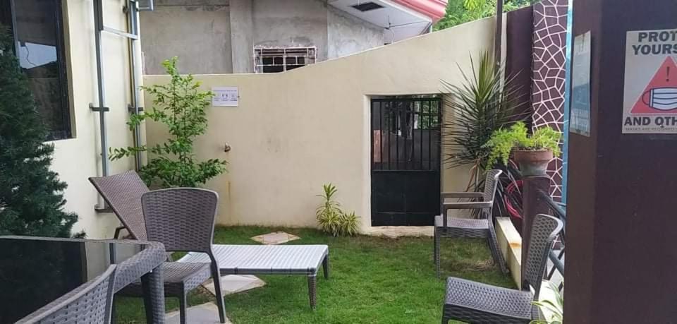 Melronz Inn Oslob Dış mekan fotoğraf